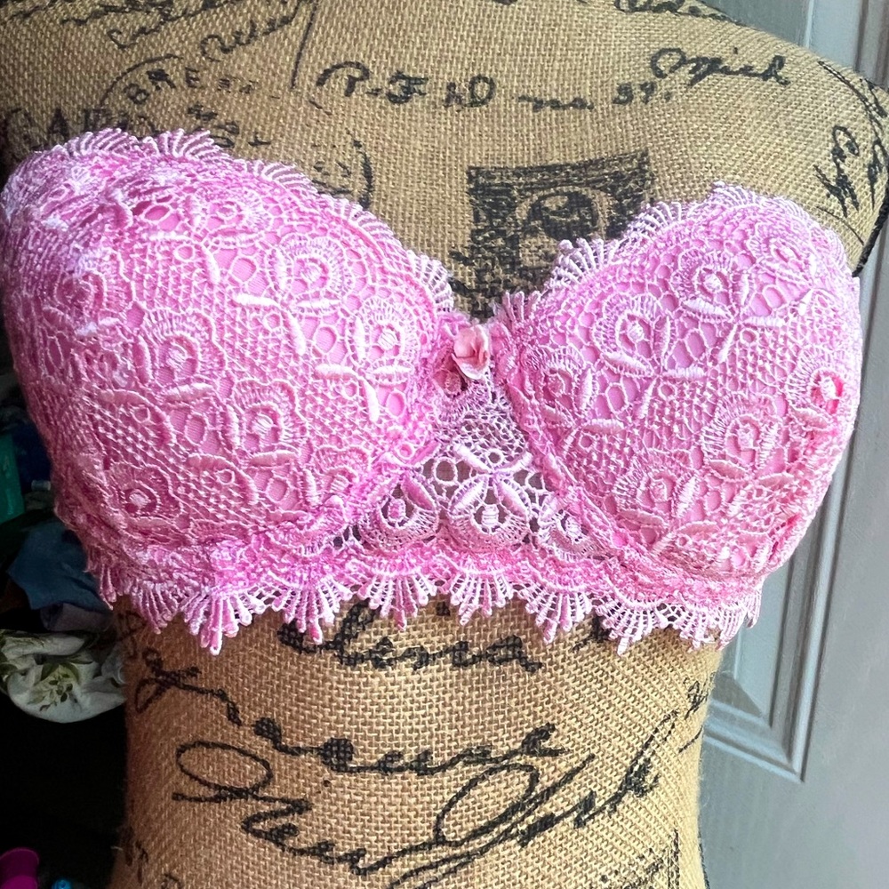 VTG y2k coquette pink floral crochet lace convertible strapless pushup bra 34B